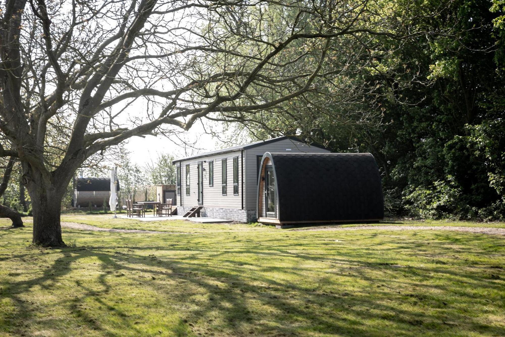 Hof Nieuwerkerk Chalet 1 Arnemuiden Bagian luar foto