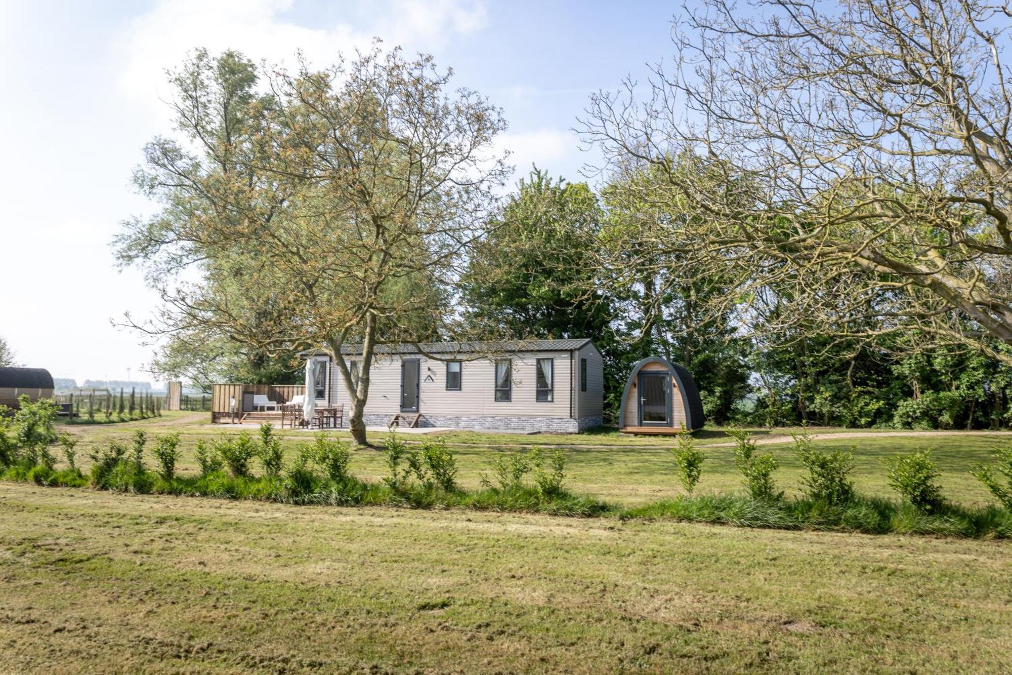 Hof Nieuwerkerk Chalet 1 Arnemuiden Bagian luar foto